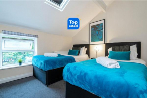HAUS 4 Bedroom Townhouse l Parking l Superfast WIFI l Netflix l 7 BEDS l Contractors, Groups, Families